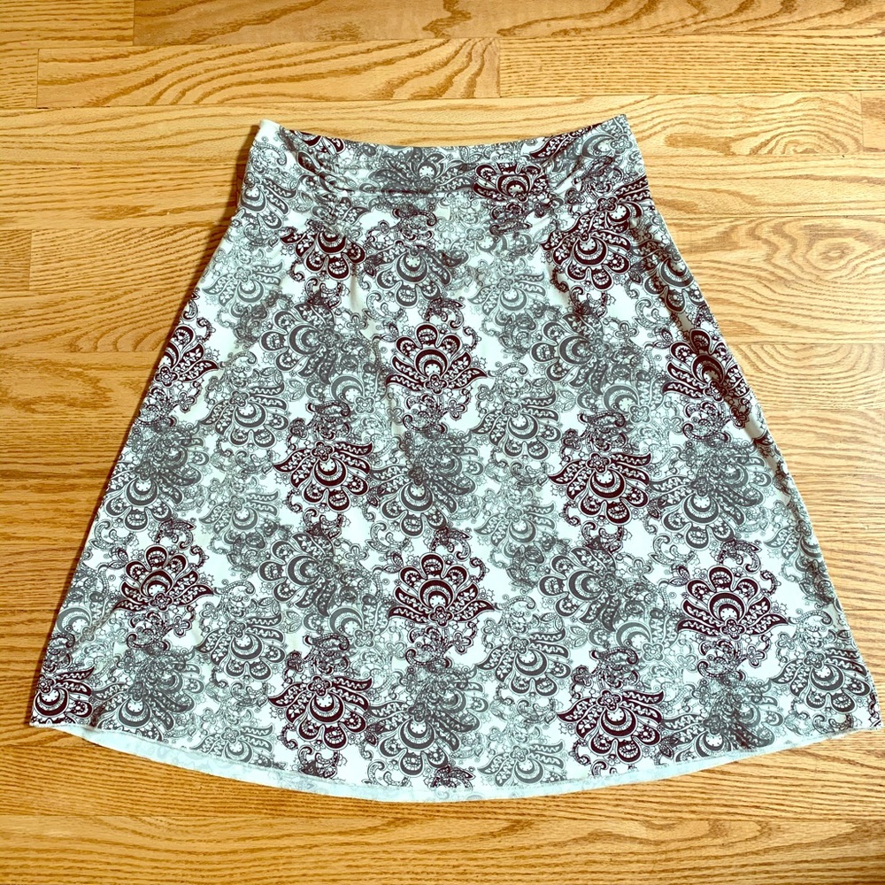 4/20 Comfortable midi skirt